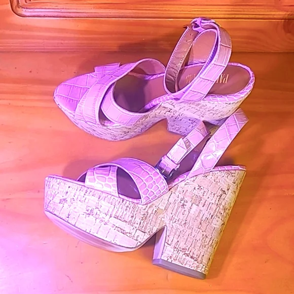 Paris Texas 🩷 Notched Cork Wedges - Picture 7 of 14